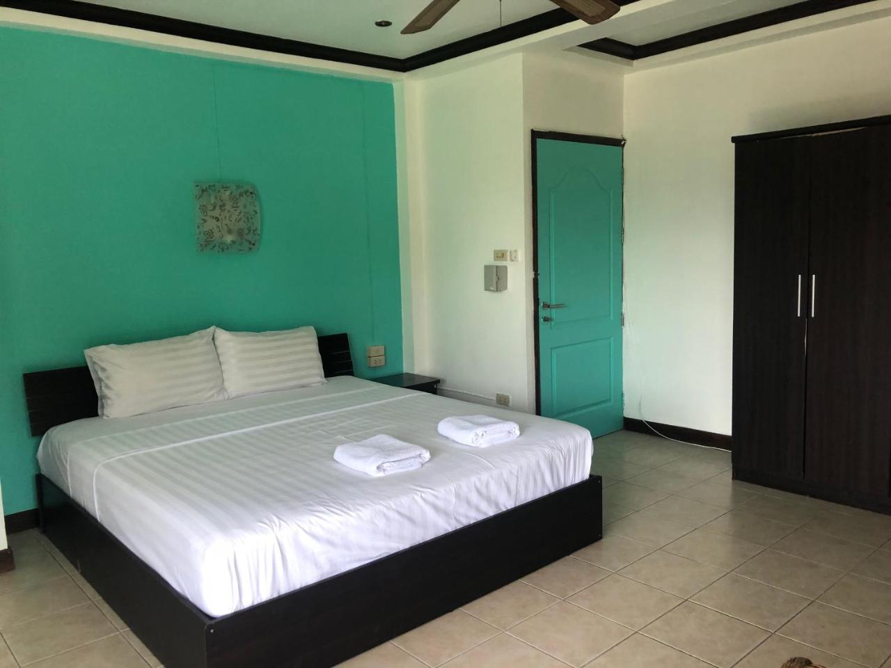 Supergreen Hotel Chalong Exterior photo